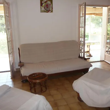 빌라 Maison De Avec Piscine Chauffee Mangialla